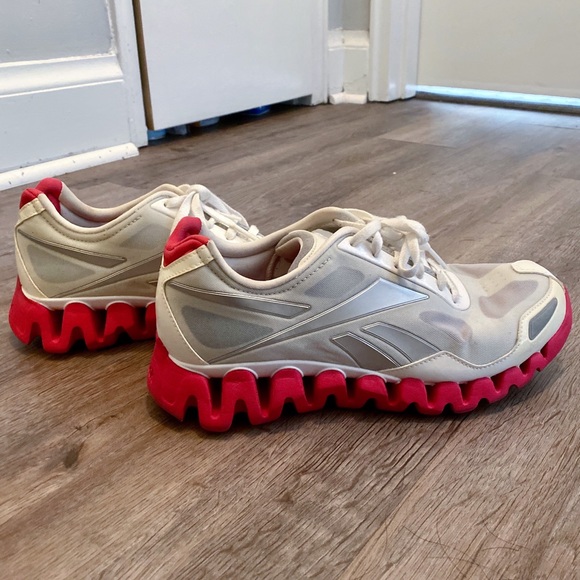 running shoes with arch support uk